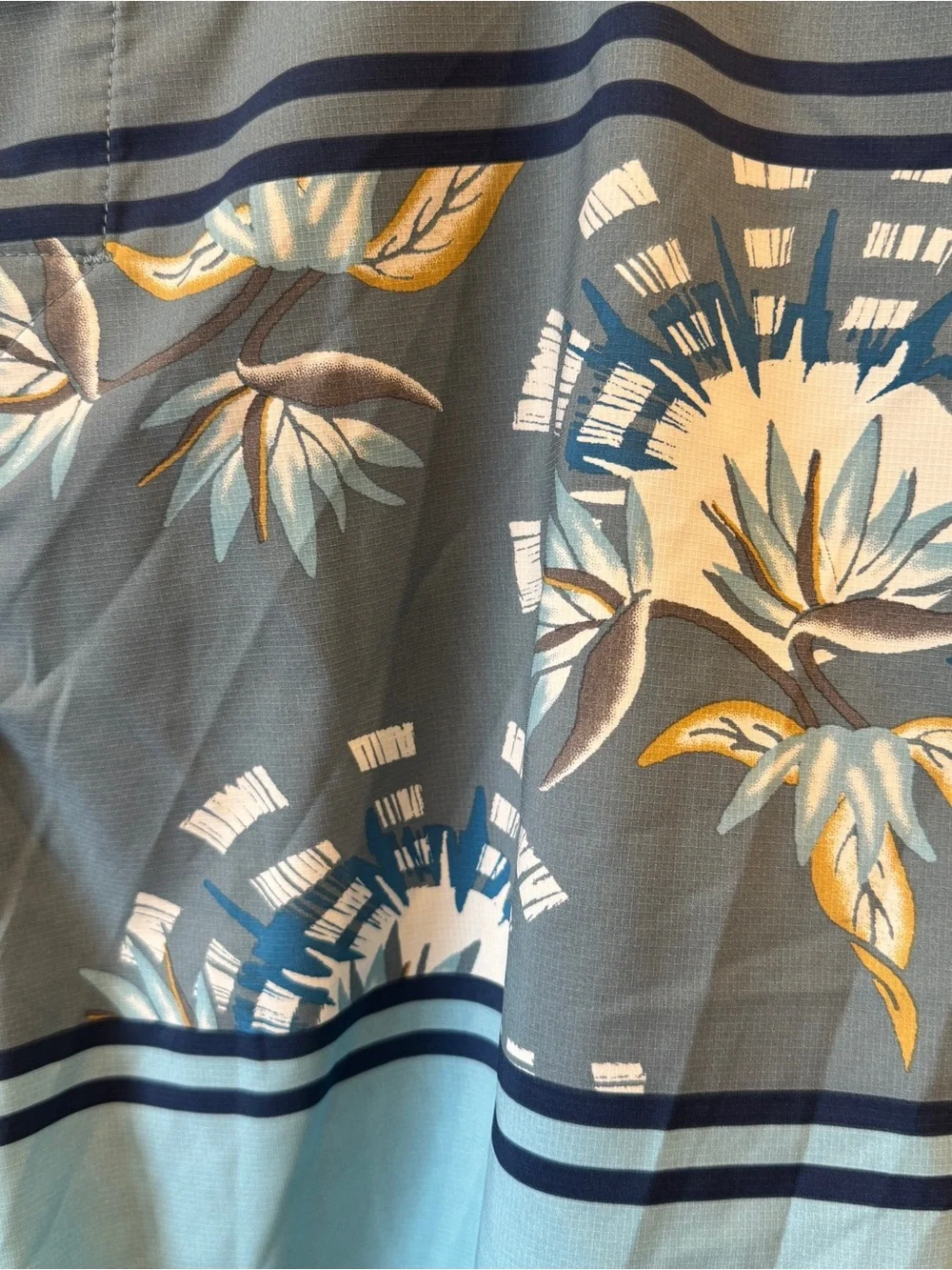 Patagonia Mens‎ Wavefarer Board Shorts Size 38 Floral Swim Trunks Tropical Beach